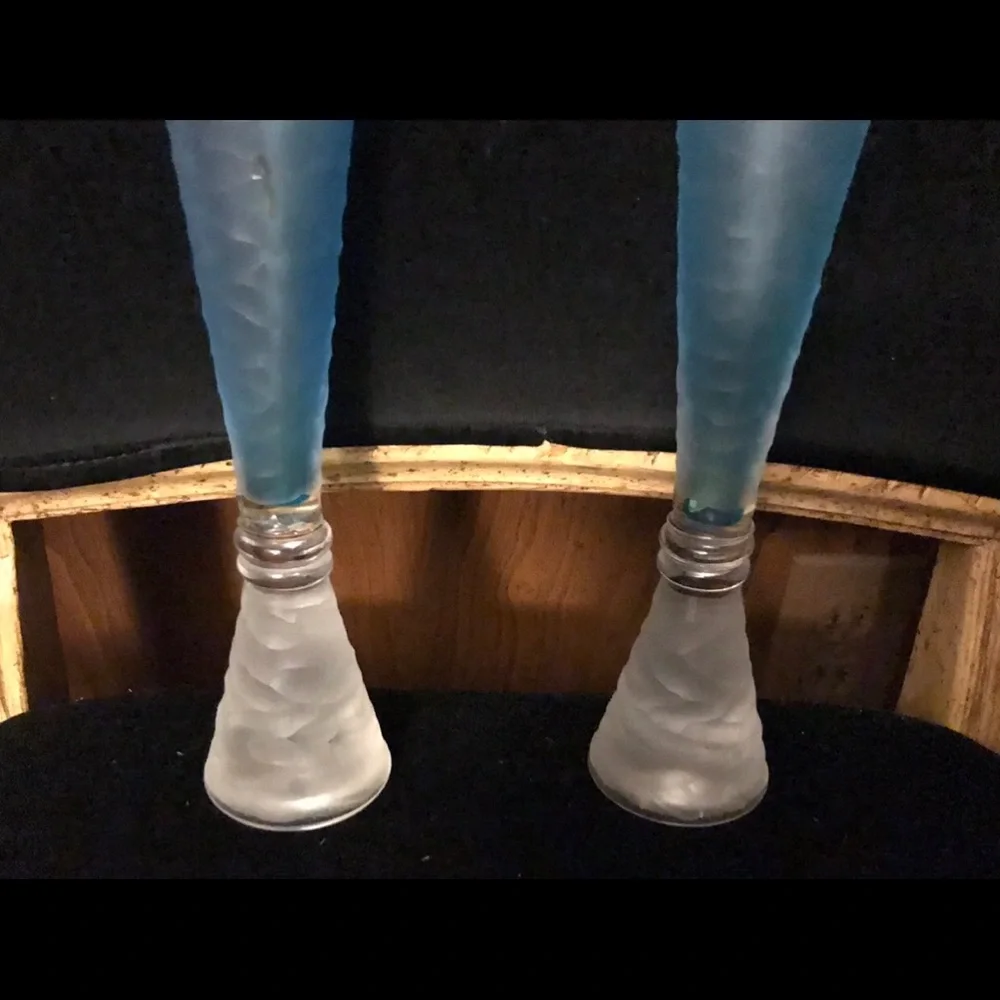 2 New Italian Glass Champagne Flute Blue Clear 9 3/4” Tall - Picture 6 of 16